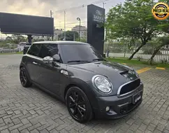 MINI COOPER 1.6 S 16V TURBO GASOLINA 2P MANUAL MINI COOPER 1.6 S 16V TURBO GASOLINA 2P MANUAL