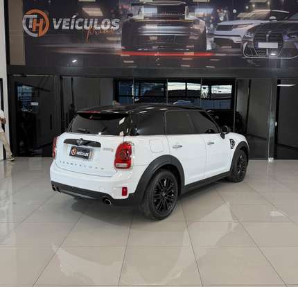 MINI-COOPER-2.0 S CLUBMAN 16V TURBO GASOLINA 4P AUTOMÁTICO MINI-COOPER-2018