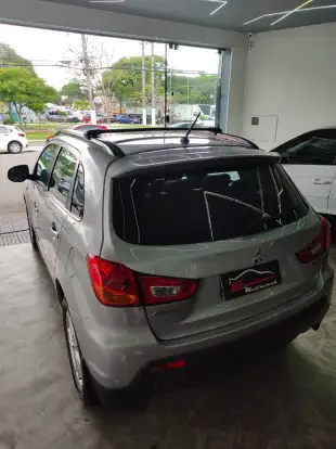 MITSUBISHI-ASX-2010