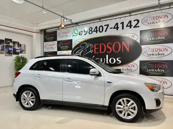 MITSUBISHI-ASX-2013