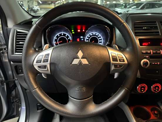 MITSUBISHI-ASX-2012