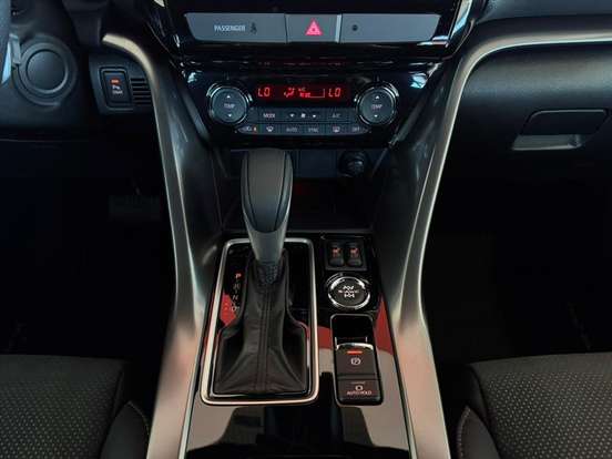 MITSUBISHI-ECLIPSE CROSS-1.5 MIVEC TURBO GASOLINA HPE-S BLACK S-AWC CVT MITSUBISHI-ECLIPSE CROSS-2026