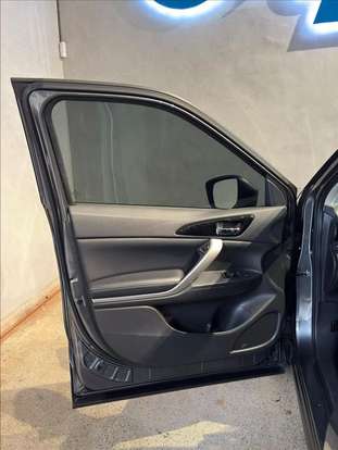 MITSUBISHI-ECLIPSE CROSS-2024