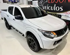 MITSUBISHI L200 TRITON 2.4 16V TURBO DIESEL GL CD 4X4 MANUAL MITSUBISHI L200 TRITON 2.4 16V TURBO DIESEL GL CD 4X4 MANUAL
