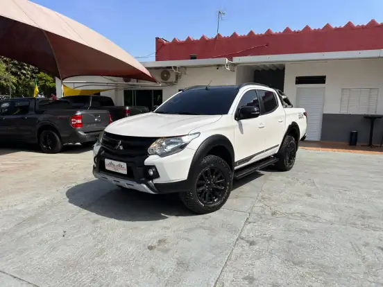 MITSUBISHI-L200 TRITON-2020