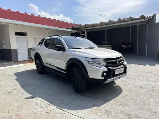 MITSUBISHI-L200 TRITON-2020