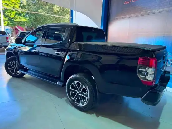 MITSUBISHI-L200 TRITON-2.4 16V TURBO DIESEL SPORT HPE-S CD 4P 4X4 AUTOMÁTICO MITSUBISHI-L200 TRITON-2023