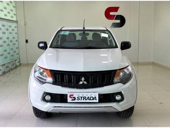 MITSUBISHI L200 TRITON 2.4 16V TURBO DIESEL GL CD 4X4 MANUAL