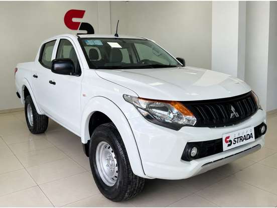 MITSUBISHI-L200 TRITON-2.4 16V TURBO DIESEL GL CD 4X4 MANUAL MITSUBISHI-L200 TRITON-2023
