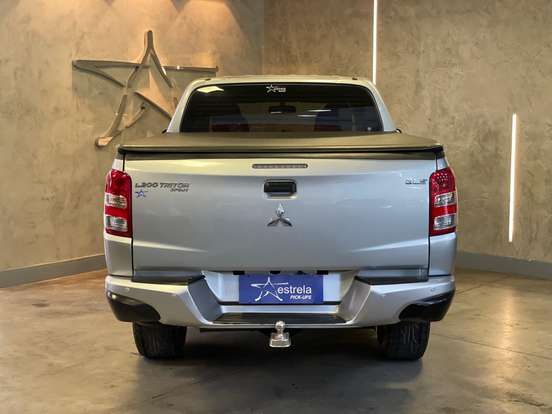 MITSUBISHI-L200 TRITON-2.4 16V TURBO DIESEL SPORT GLS CD 4P 4X4 AUTOMÁTICO MITSUBISHI-L200 TRITON-2018