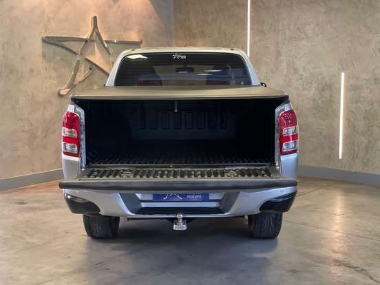 MITSUBISHI-L200 TRITON-2.4 16V TURBO DIESEL SPORT GLS CD 4P 4X4 AUTOMÁTICO MITSUBISHI-L200 TRITON-2018
