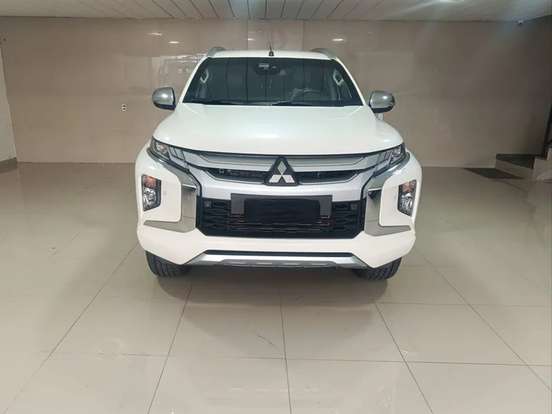 MITSUBISHI-L200 TRITON-2.4 16V TURBO DIESEL SPORT HPE CD 4P 4X4 AUTOMÁTICO MITSUBISHI-L200 TRITON-2021