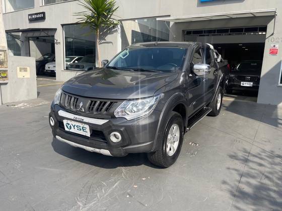 MITSUBISHI L200 TRITON 2.4 16V TURBO DIESEL SPORT HPE TOP CD 4P 4X4 AUTOMÁTICO