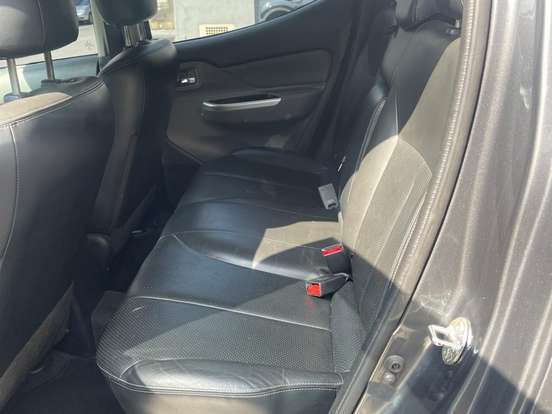MITSUBISHI-L200 TRITON-2.4 16V TURBO DIESEL SPORT HPE TOP CD 4P 4X4 AUTOMÁTICO MITSUBISHI-L200 TRITON-2017