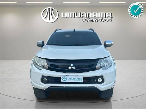 MITSUBISHI L200 TRITON 2.4 16V TURBO DIESEL SPORT HPE-S CD 4P 4X4 AUTOMÁTICO