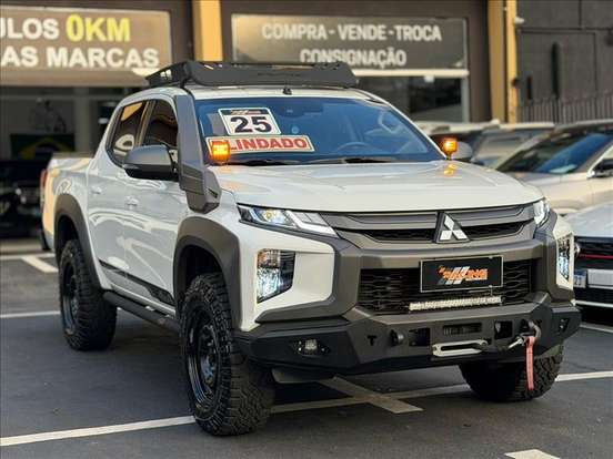 MITSUBISHI-L200 TRITON-2024