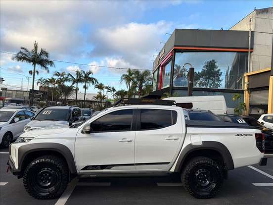 MITSUBISHI-L200 TRITON-2024