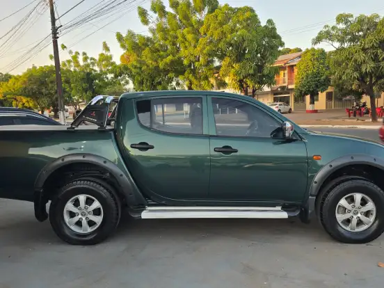MITSUBISHI-L200 TRITON-3.2 GLS 4X4 CD 16V TURBO INTERCOLER DIESEL 4P MANUAL MITSUBISHI-L200 TRITON-2015