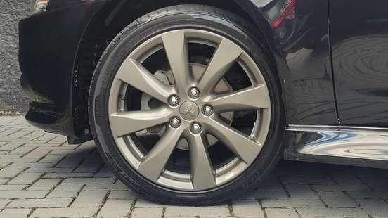 MITSUBISHI-LANCER-2013