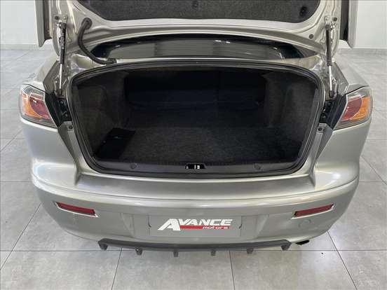 MITSUBISHI-LANCER-2.0 HL 16V GASOLINA 4P AUTOMÁTICO MITSUBISHI-LANCER-2018