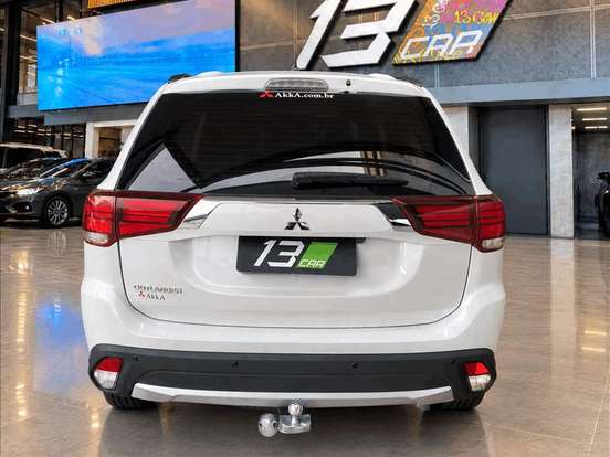 MITSUBISHI-OUTLANDER-2.0 16V GASOLINA 4P AUTOMÁTICO MITSUBISHI-OUTLANDER-2015
