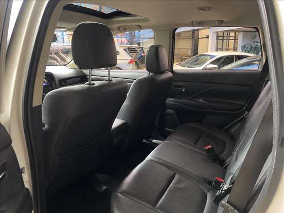 MITSUBISHI-OUTLANDER-2.0 16V GASOLINA 4P AUTOMÁTICO MITSUBISHI-OUTLANDER-2015