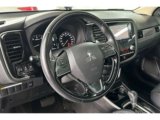 MITSUBISHI-OUTLANDER-2.0 MIVEC GASOLINA HPE AUTOMÁTICO MITSUBISHI-OUTLANDER-2019