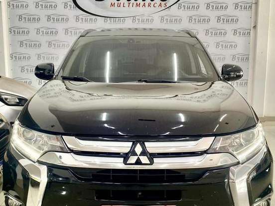 MITSUBISHI-OUTLANDER-3.0 GT 4X4 V6 24V GASOLINA 4P AUTOMÁTICO MITSUBISHI-OUTLANDER-2015