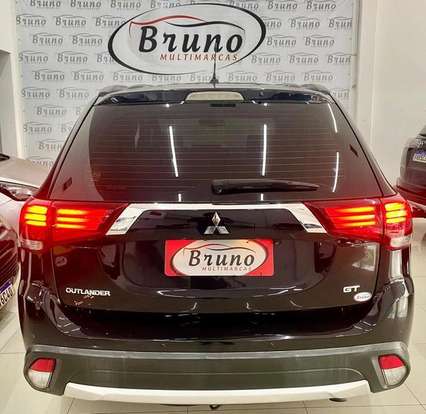 MITSUBISHI-OUTLANDER-2015