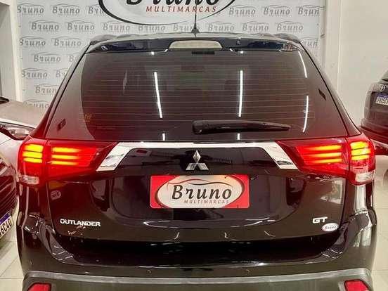 MITSUBISHI-OUTLANDER-3.0 GT 4X4 V6 24V GASOLINA 4P AUTOMÁTICO MITSUBISHI-OUTLANDER-2015