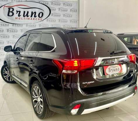 MITSUBISHI-OUTLANDER-2015