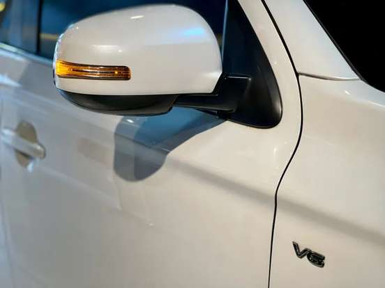 MITSUBISHI-OUTLANDER-2014