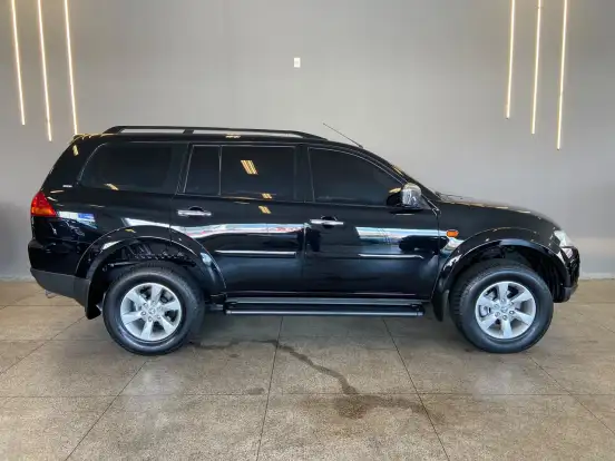 MITSUBISHI-PAJERO-2.5 HD 4X4 8V TURBO INTERCOOLER DIESEL 4P MANUAL MITSUBISHI-PAJERO-2011