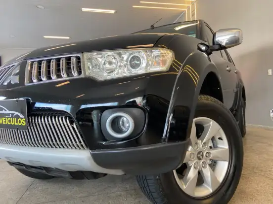 MITSUBISHI-PAJERO-2.5 HD 4X4 8V TURBO INTERCOOLER DIESEL 4P MANUAL MITSUBISHI-PAJERO-2011