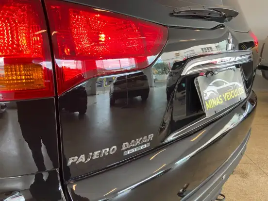 MITSUBISHI-PAJERO-2.5 HD 4X4 8V TURBO INTERCOOLER DIESEL 4P MANUAL MITSUBISHI-PAJERO-2011