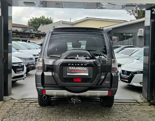 MITSUBISHI-PAJERO-3.2 HPE 4X4 7 LUGARES 16V TURBO INTERCOOLER DIESEL 4P AUTOMÁTICO MITSUBISHI-PAJERO-2015