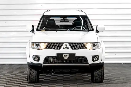 MITSUBISHI-PAJERO DAKAR-3.2 4X4 16V TURBO INTERCOOLER DIESEL 4P AUTOMÁTICO MITSUBISHI-PAJERO DAKAR-2013