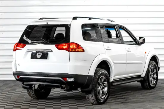 MITSUBISHI-PAJERO DAKAR-3.2 4X4 16V TURBO INTERCOOLER DIESEL 4P AUTOMÁTICO MITSUBISHI-PAJERO DAKAR-2013