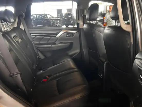 MITSUBISHI-PAJERO SPORT-2.4 16V MIVEC TURBO DIESEL HPE AWD AUTOMÁTICO MITSUBISHI-PAJERO SPORT-2019