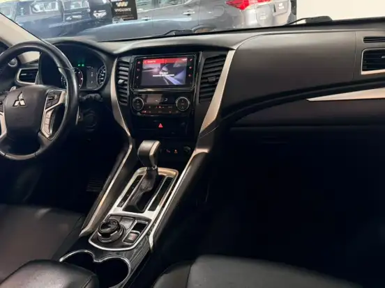 MITSUBISHI-PAJERO SPORT-2.4 16V MIVEC TURBO DIESEL HPE AWD AUTOMÁTICO MITSUBISHI-PAJERO SPORT-2019