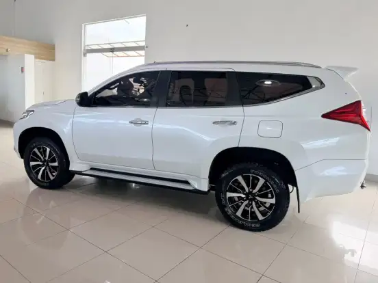 MITSUBISHI-PAJERO SPORT-2.4 16V MIVEC TURBO DIESEL HPE AWD AUTOMÁTICO MITSUBISHI-PAJERO SPORT-2019