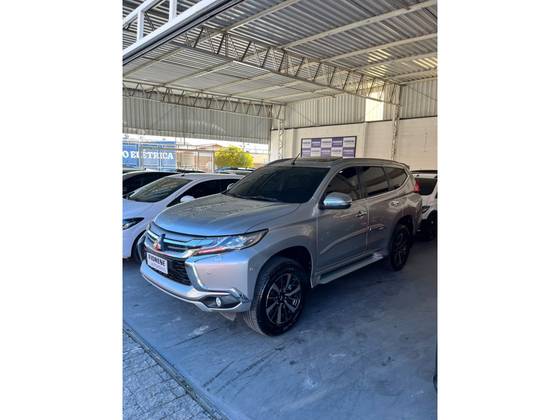MITSUBISHI PAJERO SPORT 2.4 16V MIVEC TURBO DIESEL HPE AWD AUTOMÁTICO