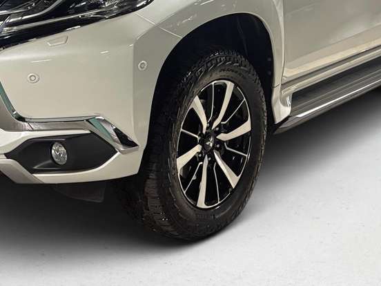 MITSUBISHI-PAJERO SPORT-2019