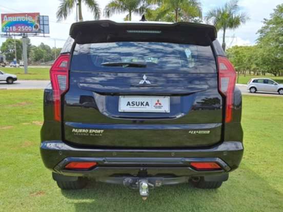 MITSUBISHI-PAJERO SPORT-2.4 16V MIVEC TURBO DIESEL LEGEND BLACK AWD AUTOMÁTICO MITSUBISHI-PAJERO SPORT-2024