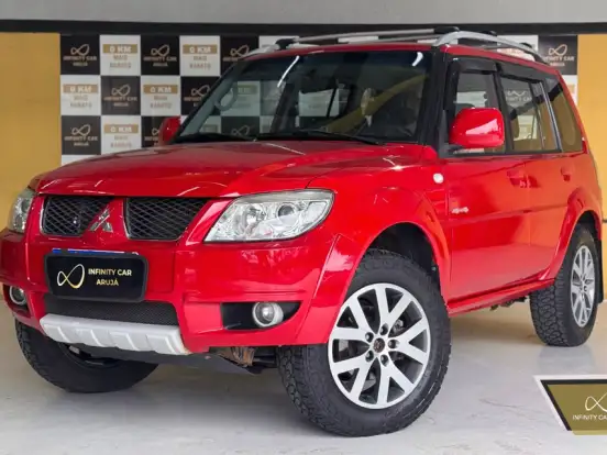 MITSUBISHI-PAJERO TR4-2.0 4X2 16V 140CV FLEX 4P AUTOMÁTICO MITSUBISHI-PAJERO TR4-2013