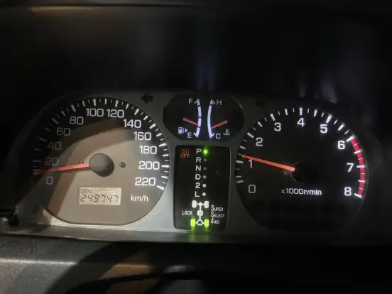 MITSUBISHI-PAJERO TR4-2.0 4X4 16V 131CV GASOLINA 4P AUTOMÁTICO MITSUBISHI-PAJERO TR4-2003