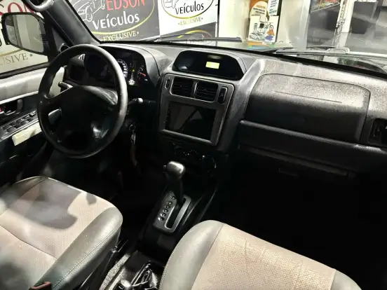 MITSUBISHI-PAJERO TR4-2003