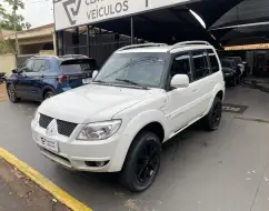 MITSUBISHI PAJERO TR4 2.0 4X4 16V 140CV FLEX 4P AUTOMÁTICO MITSUBISHI PAJERO TR4 2.0 4X4 16V 140CV FLEX 4P AUTOMÁTICO