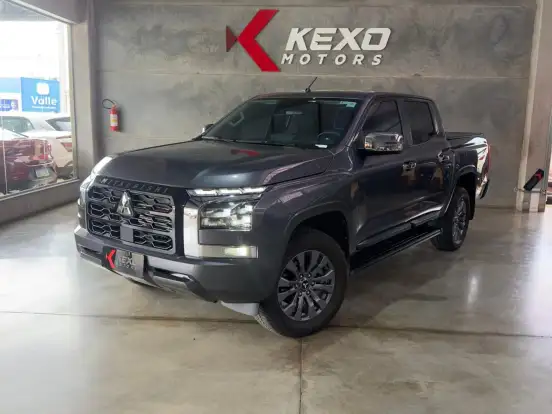 MITSUBISHI-TRITON-2.4 BITURBO DIESEL CD HPE 4X4 AUTOMÁTICO MITSUBISHI-TRITON-2025