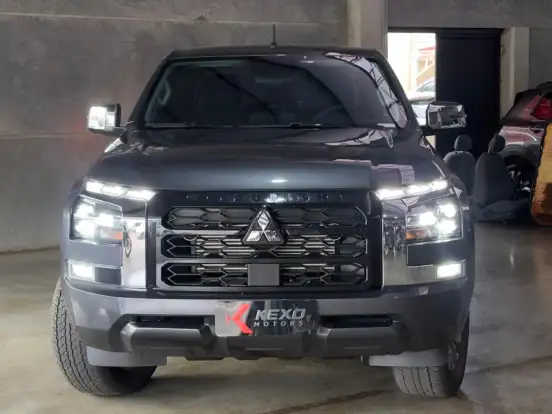 MITSUBISHI-TRITON-2.4 BITURBO DIESEL CD HPE 4X4 AUTOMÁTICO MITSUBISHI-TRITON-2025
